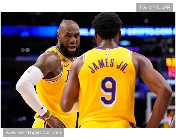 勒布朗詹姆斯再创历史纪录 助湖人击败勇士迎来季后赛首轮胜利