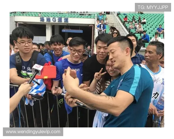 斯温登俱乐部迎来新赛季挑战 球迷热盼球队表现突破