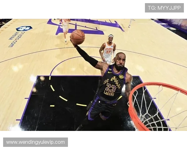 湖人迎关键连战詹姆斯状态回暖球队冲击季后赛希望增大